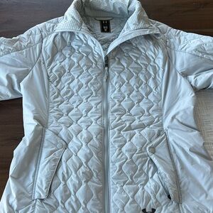 Under Armour Women's Quilted Puffer Jacket - Light Gray